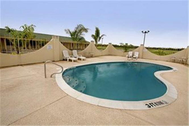 Riviera Inn And Suites Ανέσεις φωτογραφία